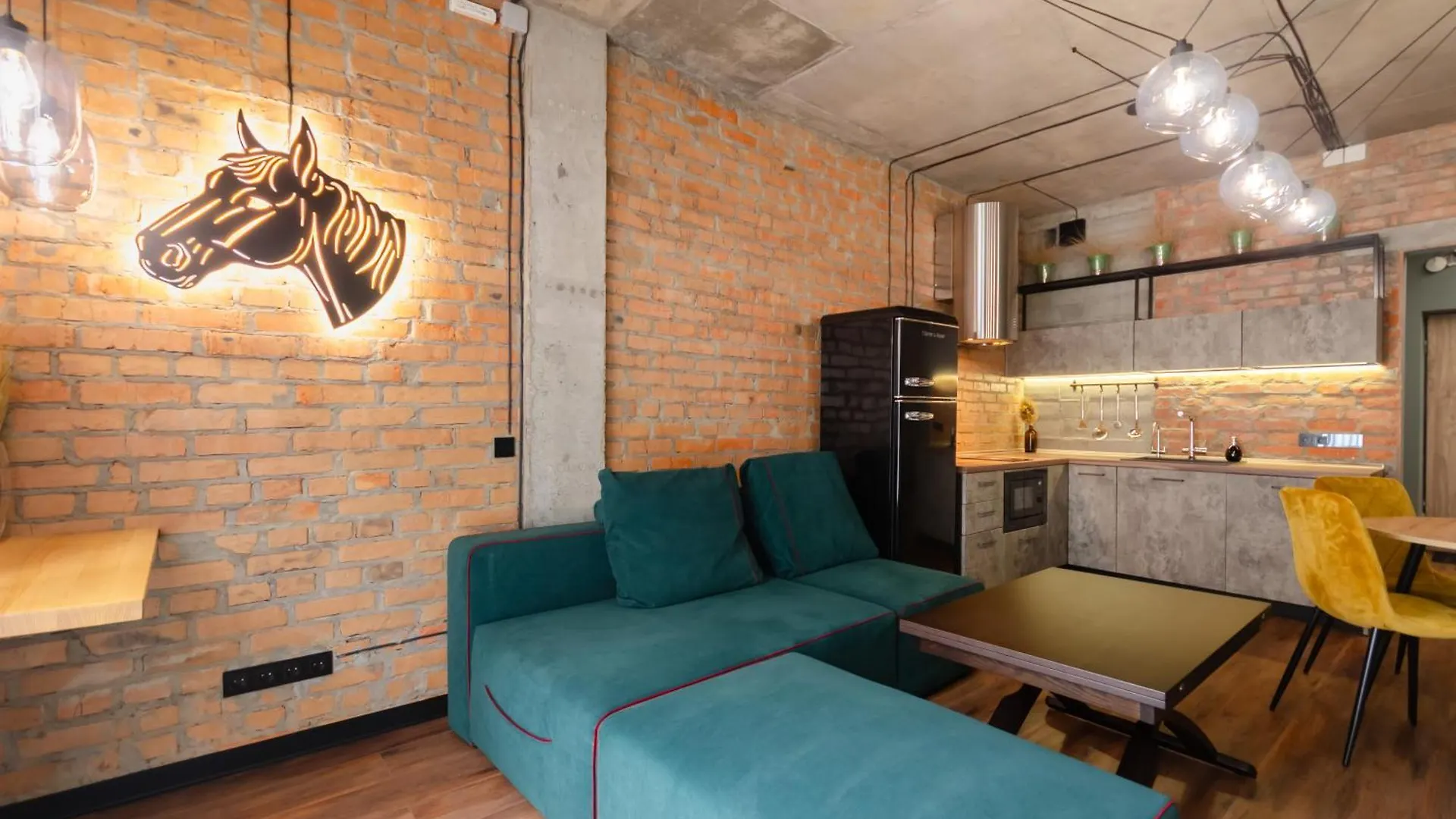 Petrovdom Apartments 03-217 In Rc Rybalsky, Naberezhno-Rybalska Street, 3 Kyiv