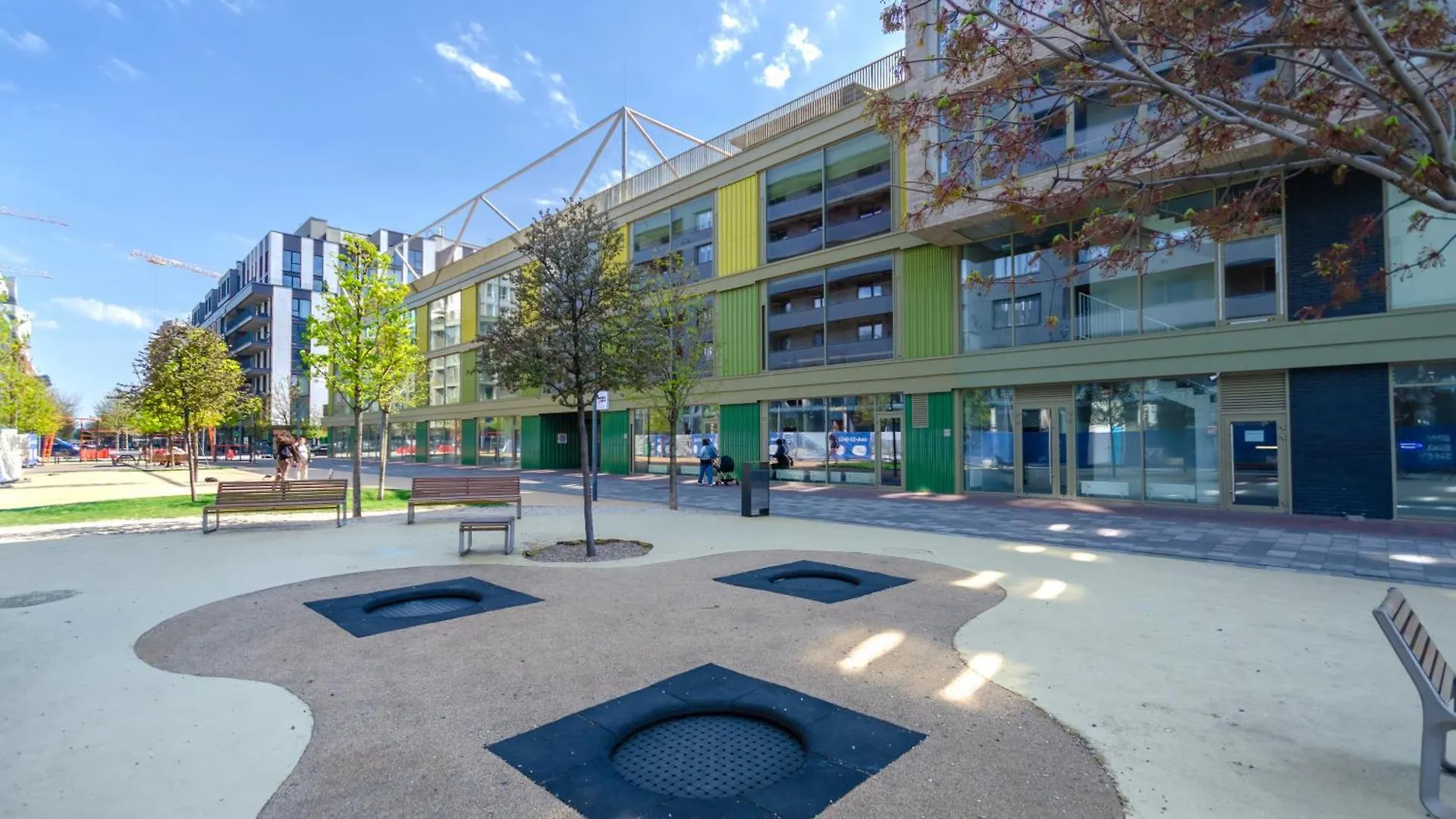 קייב Petrovdom Apartments 03-217 In Rc Rybalsky, Naberezhno-Rybalska Street, 3