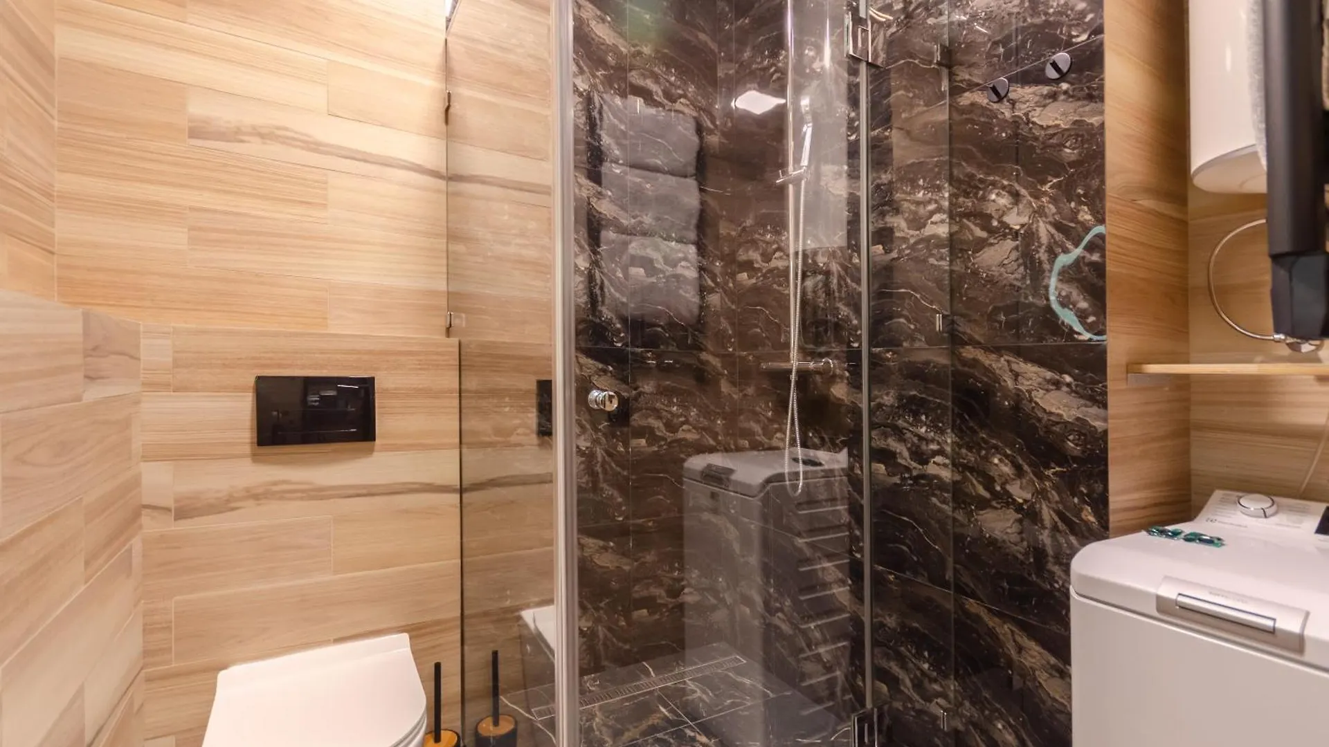 קייב Petrovdom Apartments 03-217 In Rc Rybalsky, Naberezhno-Rybalska Street, 3
