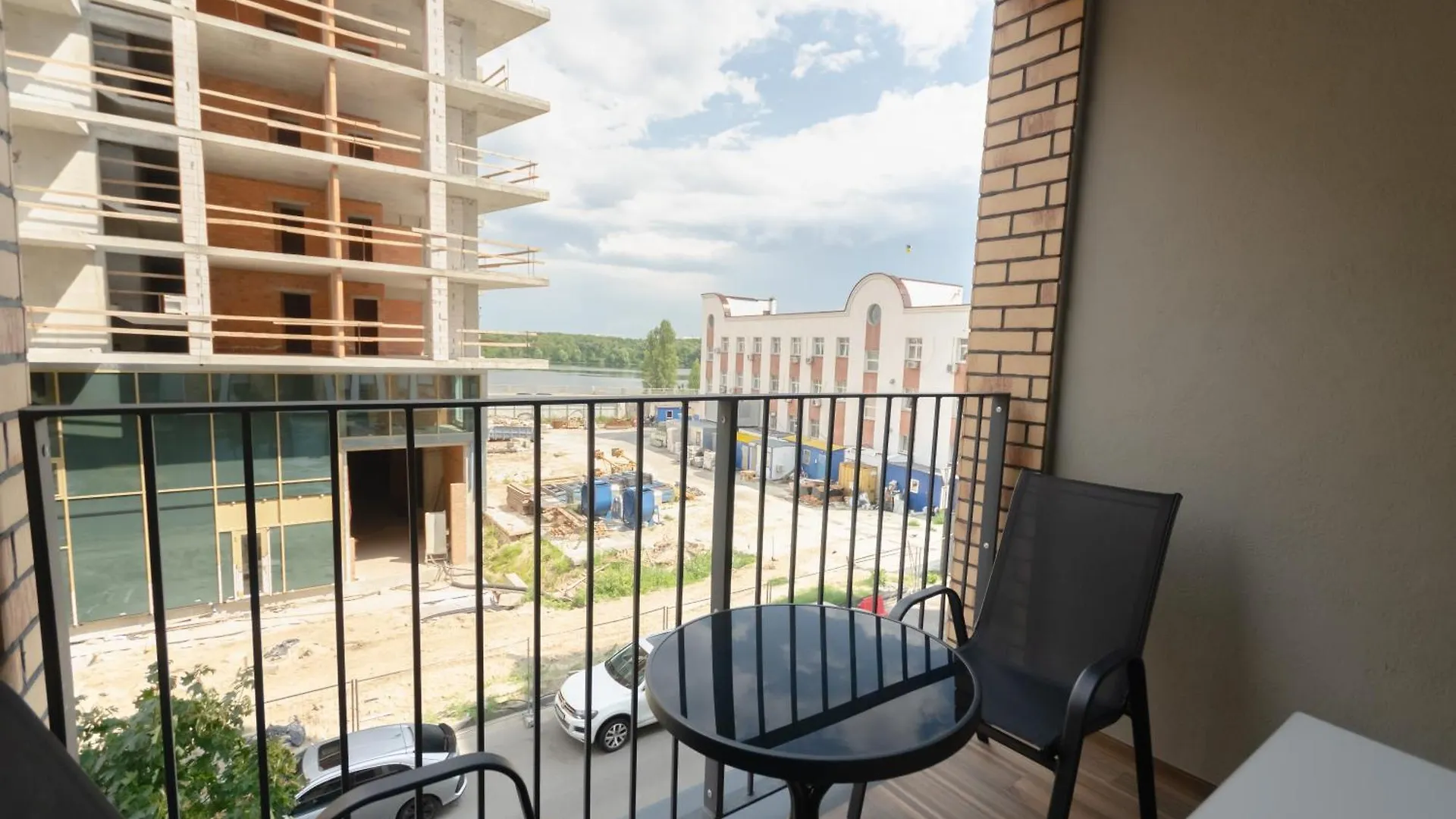 קייב Petrovdom Apartments 03-217 In Rc Rybalsky, Naberezhno-Rybalska Street, 3
