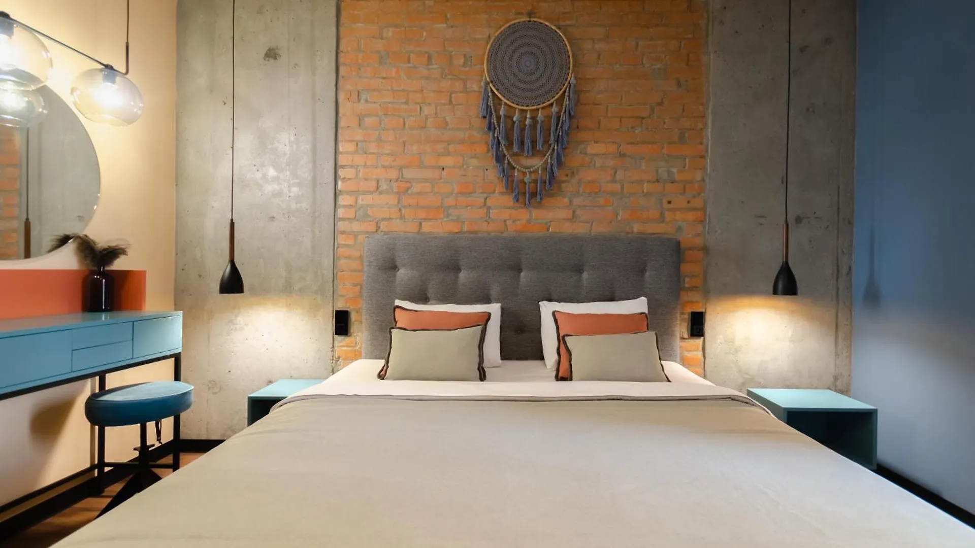 Petrovdom Apartments 03-217 In Rc Rybalsky, Naberezhno-Rybalska Street, 3 Kiev